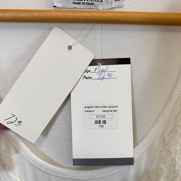 Angela Mara White Sleeveless Tank Top NWT - Picture 3 of 4